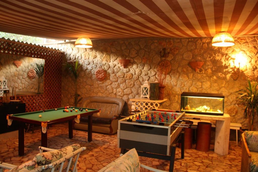 פורטה דיי מארמי Hotel Villa Rona מראה חיצוני תמונה