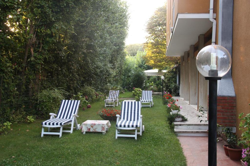 פורטה דיי מארמי Hotel Villa Rona מראה חיצוני תמונה